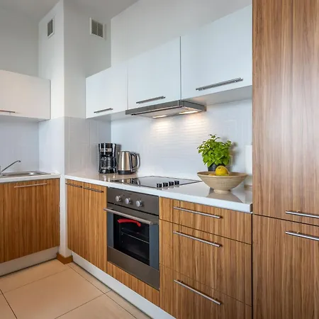 Apartamento Platan 4 In By Interhome